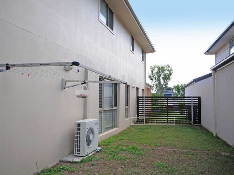 18 Royal Woods Drive, Robina QLD 4226