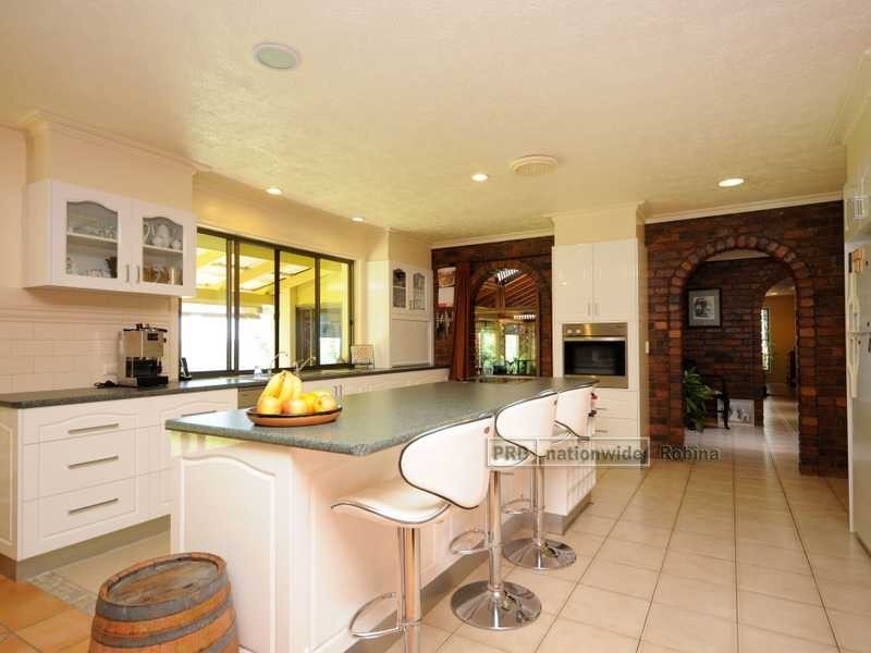 43 Plaza Street, Tallebudgera Valley QLD 4228