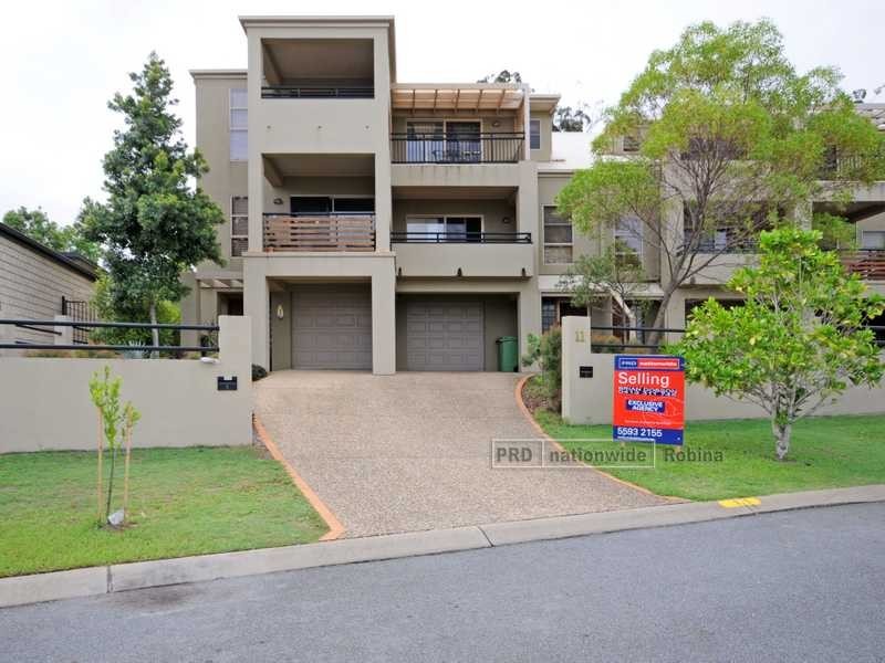 Unit 2/11 Winton Terrace, Varsity Lakes QLD 4227