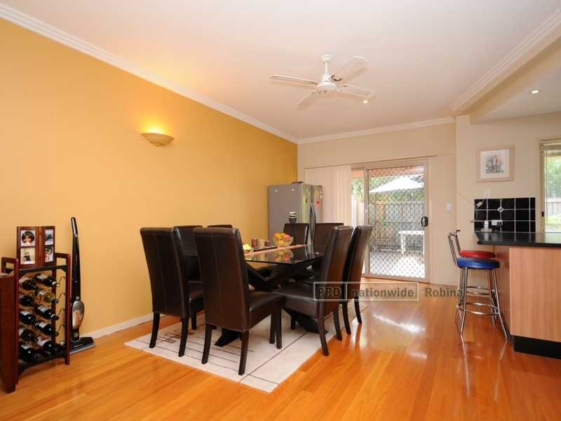 Unit 2/11 Winton Terrace, Varsity Lakes QLD 4227