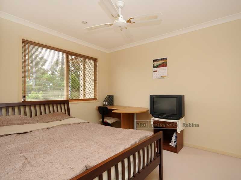 Unit 2/11 Winton Terrace, Varsity Lakes QLD 4227
