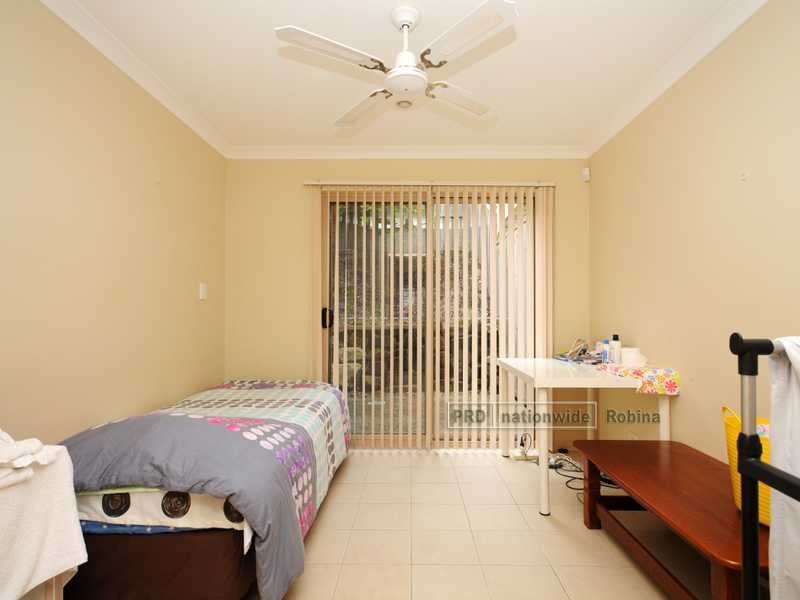 Unit 2/11 Winton Terrace, Varsity Lakes QLD 4227