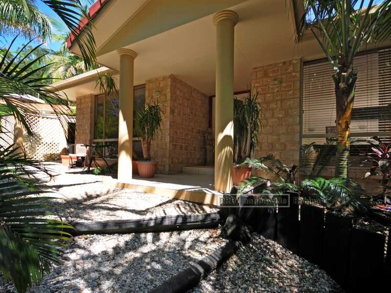 1 Basswood Court, Bonogin QLD 4213