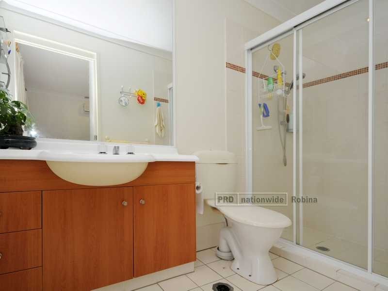 Unit 4/323 Christine Avenue, Varsity Lakes QLD 4227