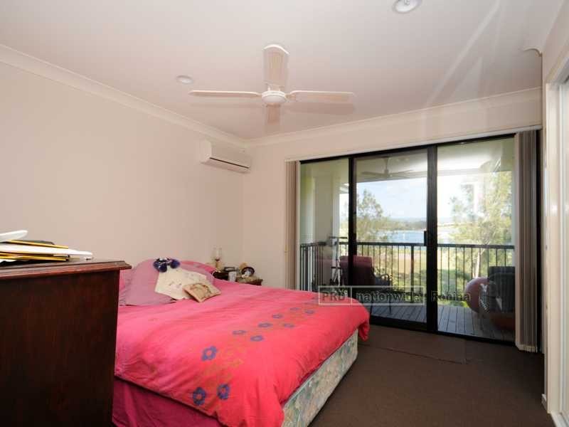 Unit 6/323 Christine Avenue, Varsity Lakes QLD 4227