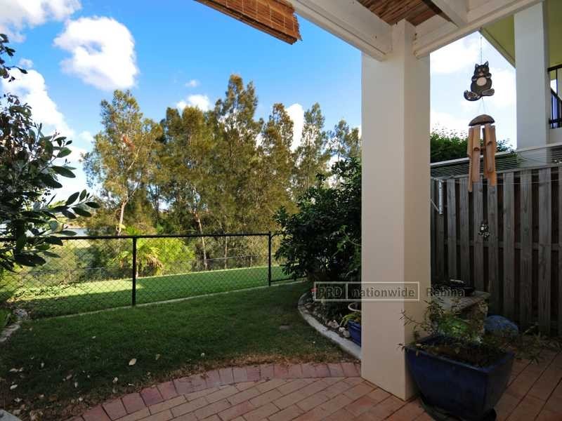 Unit 6/323 Christine Avenue, Varsity Lakes QLD 4227