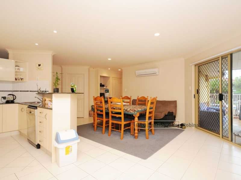8 Ellis Drive, Mudgeeraba QLD 4213