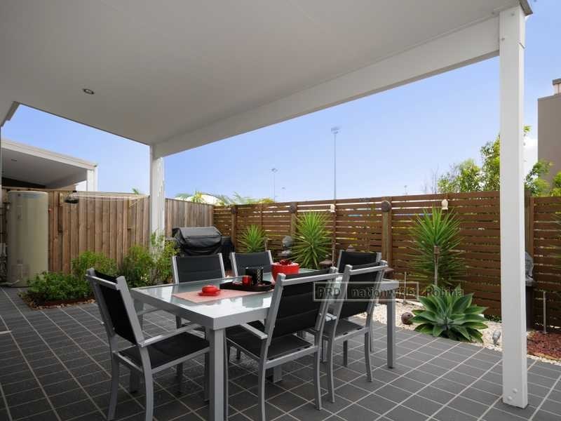 10 Valencia Boulevard, Burleigh Waters QLD 4220