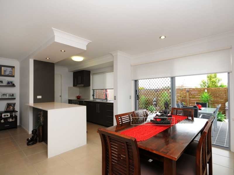 10 Valencia Boulevard, Burleigh Waters QLD 4220