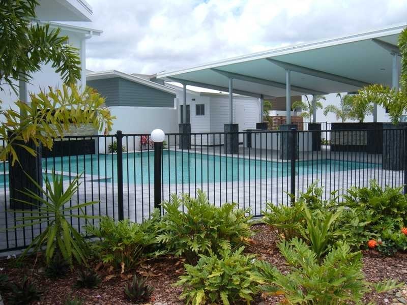 10 Valencia Boulevard, Burleigh Waters QLD 4220