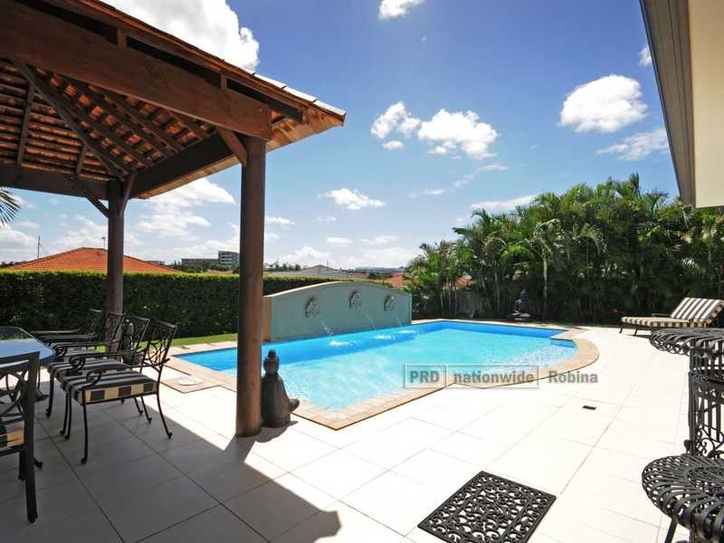 17 Applegum Court, Robina QLD 4226