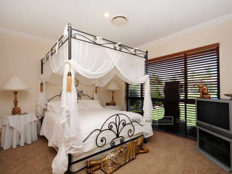 17 Applegum Court, Robina QLD 4226