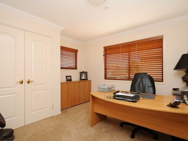 17 Applegum Court, Robina QLD 4226