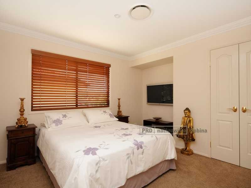 17 Applegum Court, Robina QLD 4226