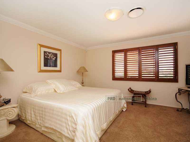 17 Applegum Court, Robina QLD 4226