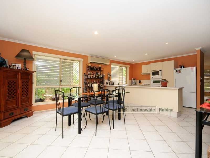3 Parkside Circuit, Robina QLD 4226