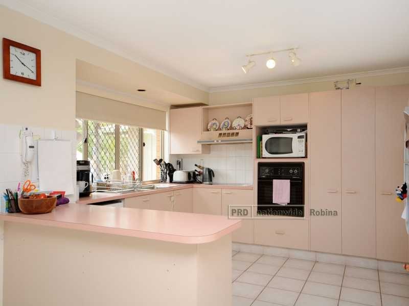 22 Huntingdale Crescent, Robina QLD 4226