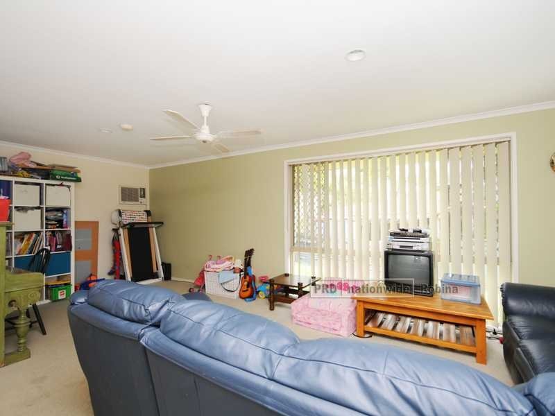 22 Huntingdale Crescent, Robina QLD 4226