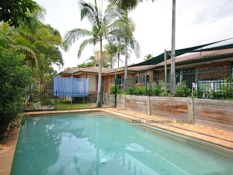22 Huntingdale Crescent, Robina QLD 4226