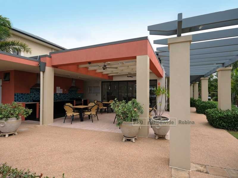 Unit 1048/1 The Cove Cres, Carrara QLD 4211