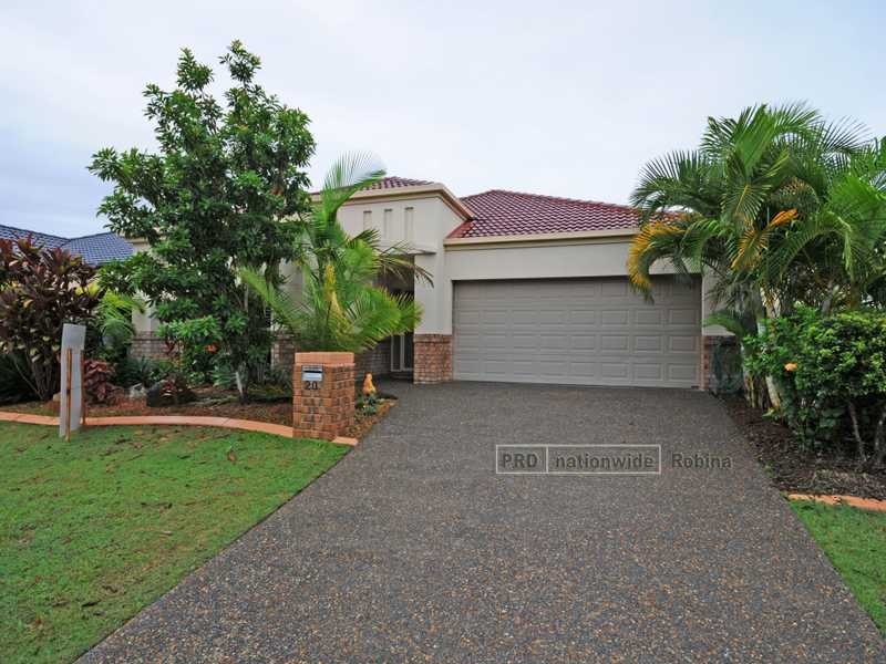20 Imperia Crescent, Varsity Lakes QLD 4227