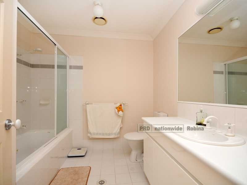 Unit 82/152 Palm Meadows Drive, Carrara QLD 4211