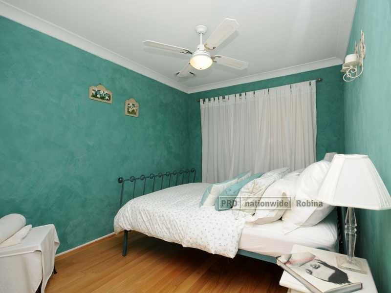 5 Dulwich Place, Robina QLD 4226