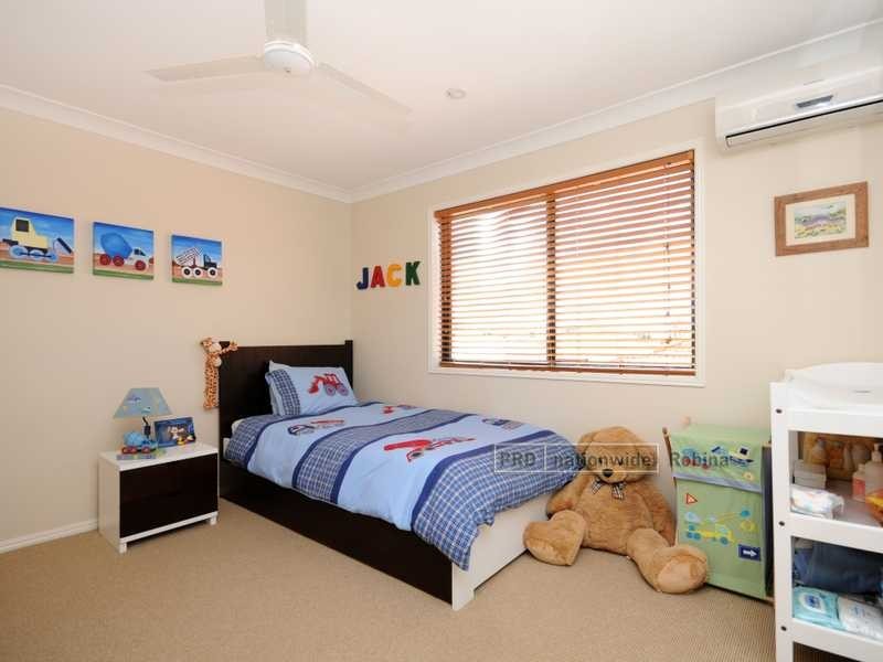 51 Lantau Crescent, Varsity Lakes QLD 4227