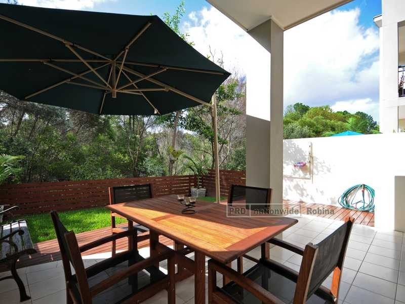 Unit 2/13 Ranier Crescent, Varsity Lakes QLD 4227