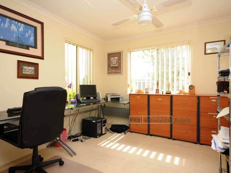 1 Hillbrook Place, Varsity Lakes QLD 4227