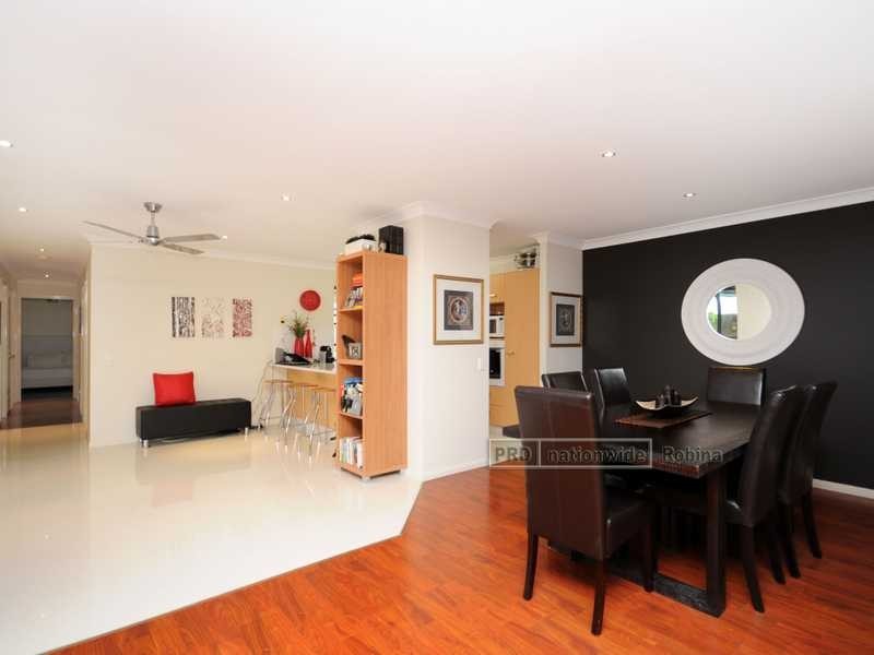 14 Coral Tree Court, Robina QLD 4226