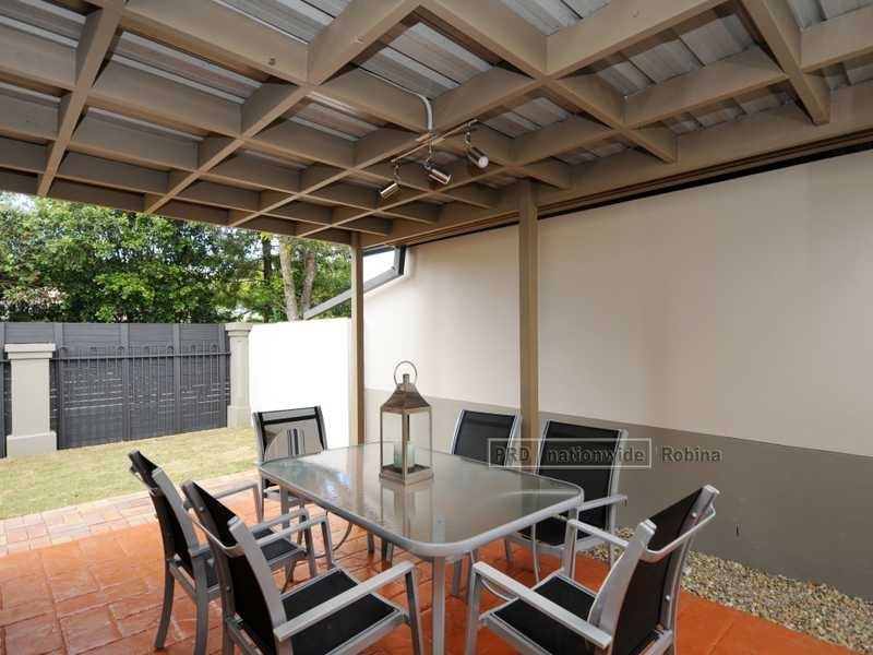 14 Coral Tree Court, Robina QLD 4226