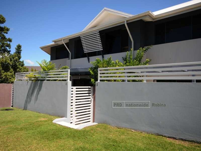 Unit 4/6 Winton Terrace, Varsity Lakes QLD 4227