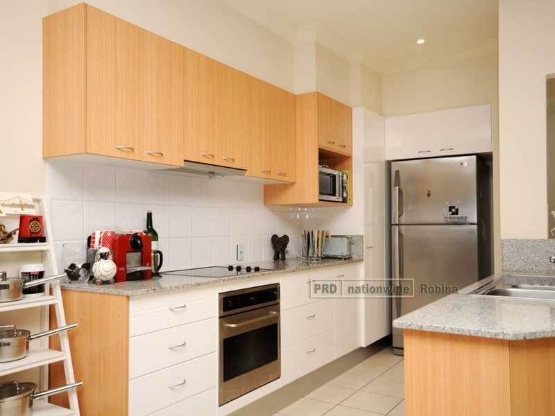 Unit 4/6 Winton Terrace, Varsity Lakes QLD 4227