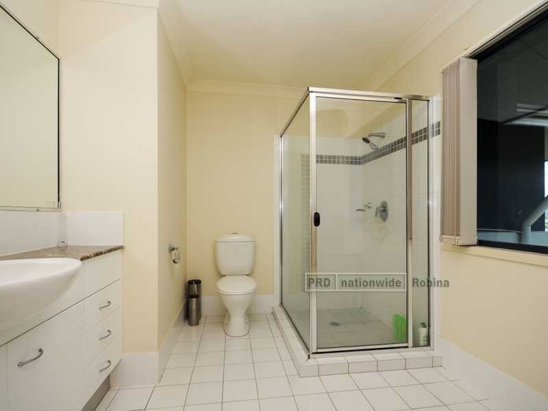 Unit 4/6 Winton Terrace, Varsity Lakes QLD 4227