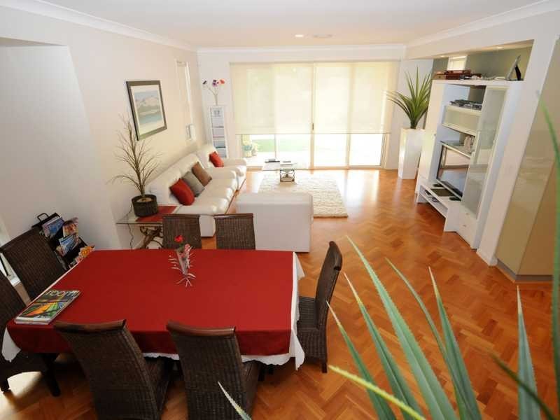 235 Easthill Drive, Robina QLD 4226