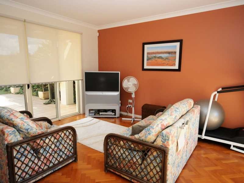 235 Easthill Drive, Robina QLD 4226
