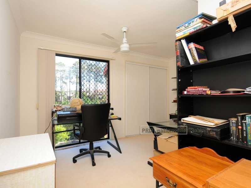 Unit 4/14 Gammon Drive, Varsity Lakes QLD 4227