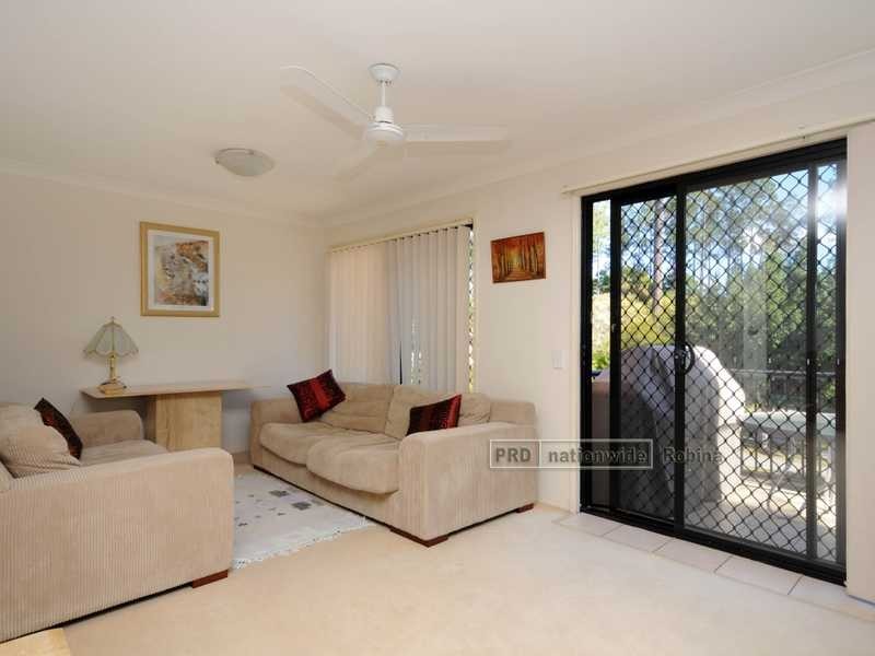 Unit 4/14 Gammon Drive, Varsity Lakes QLD 4227