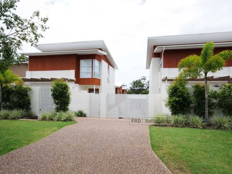 Unit 1/15 Andromeda Parade, Robina QLD 4226