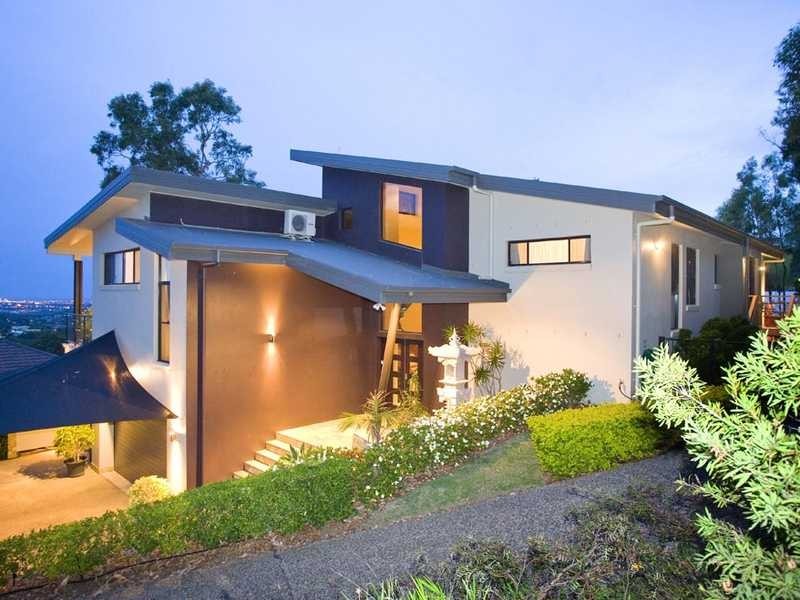 8 Galleria Court, Highland Park QLD 4211