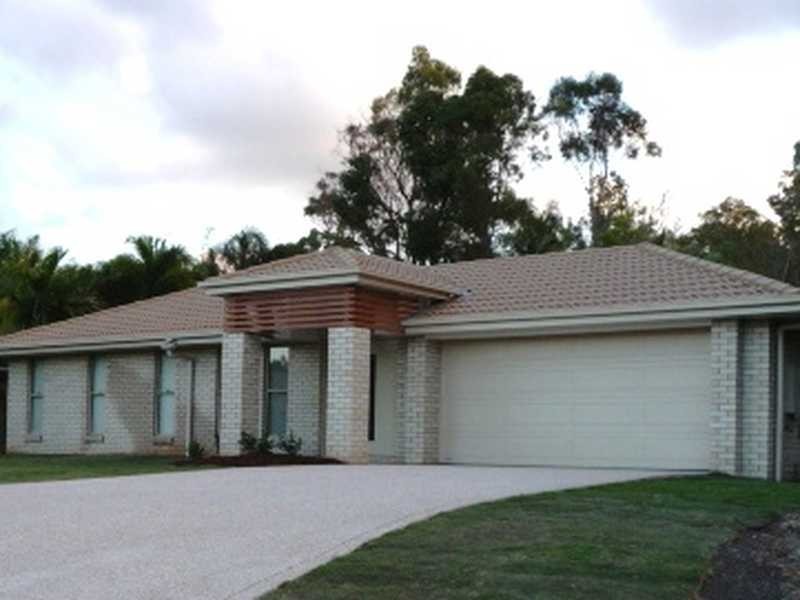 11 Rosalie Court, Gaven QLD 4211