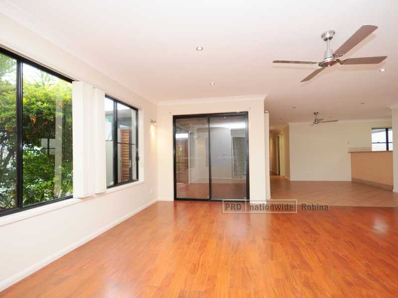 14 Coral Tree Court, Robina QLD 4226