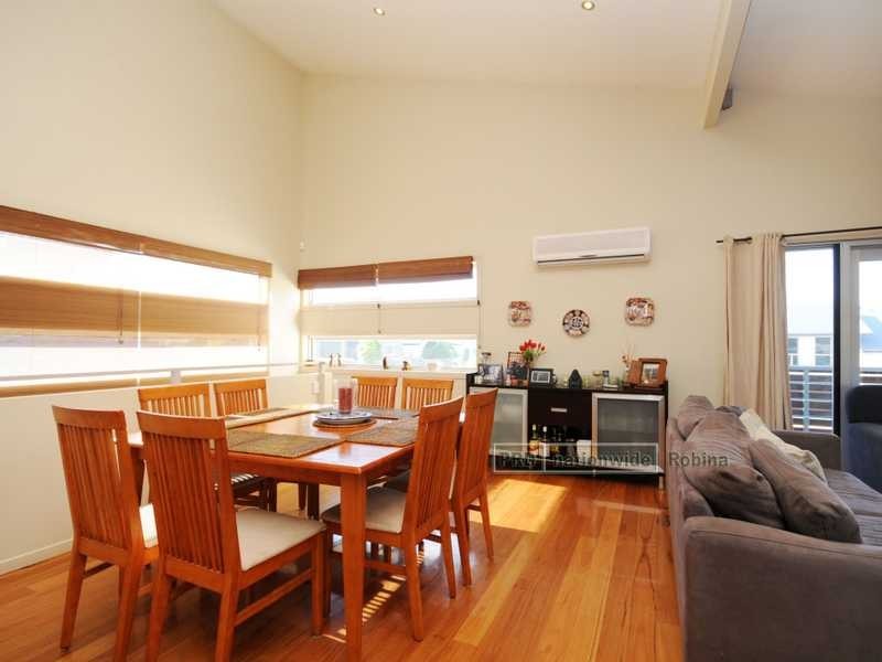 11 Meridien Avenue, Varsity Lakes QLD 4227