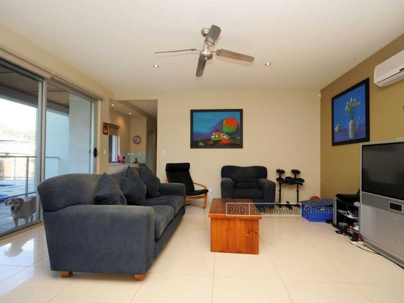 11 Meridien Avenue, Varsity Lakes QLD 4227