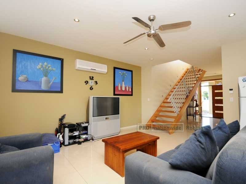 11 Meridien Avenue, Varsity Lakes QLD 4227