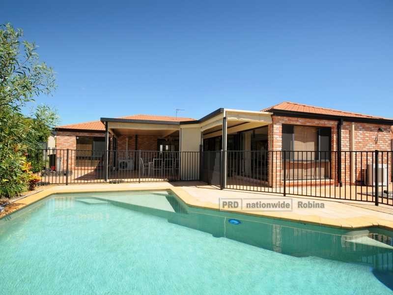 16 Lancewood Circuit, Robina QLD 4226