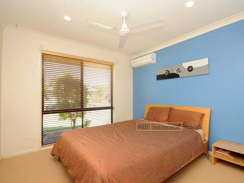 16 Lancewood Circuit, Robina QLD 4226