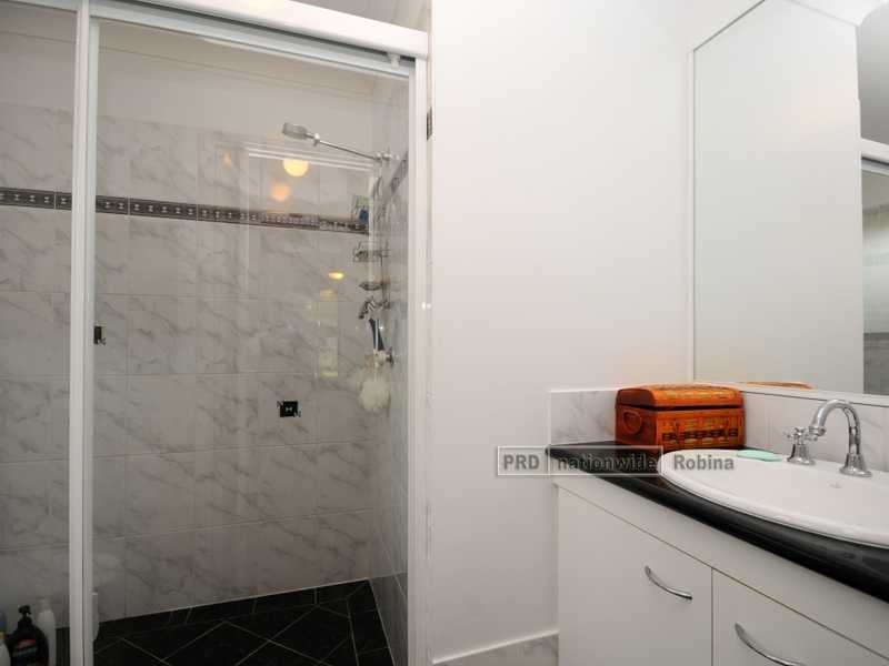 16 Camphor Wood Court, Robina QLD 4226