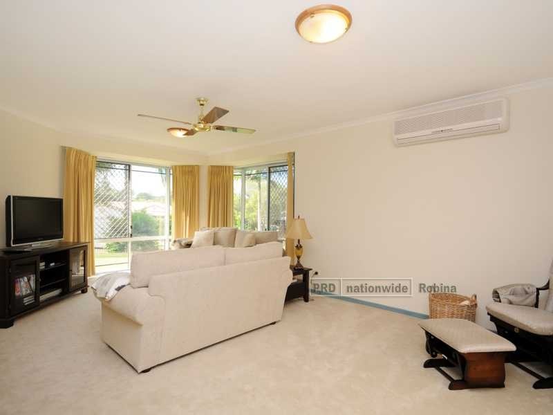 25 Sugarglider Lane, Mudgeeraba QLD 4213
